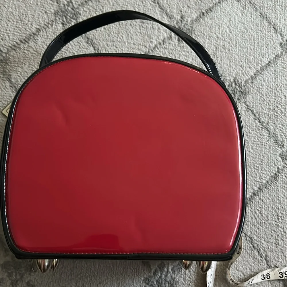Lux de Ville Red&Black Patten Leather Retro Train Case
